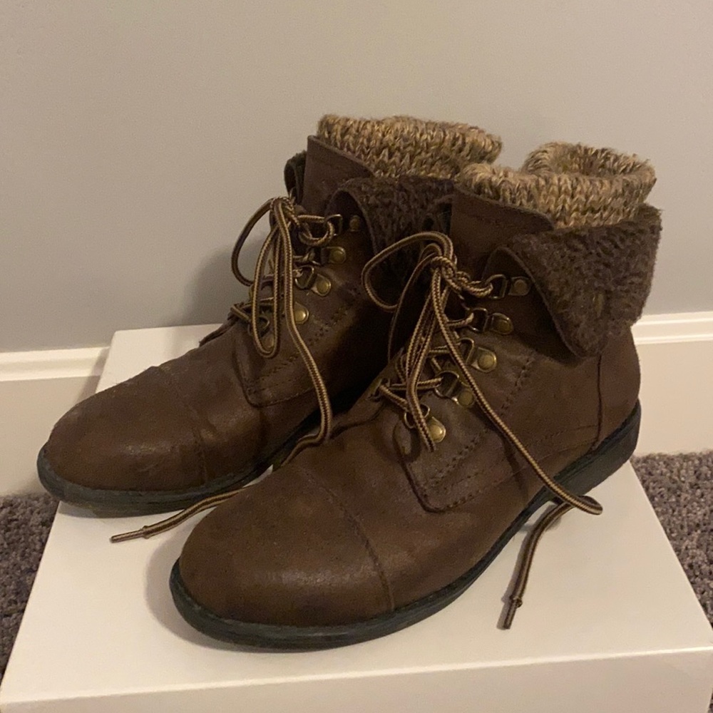 Cliffs by White Mountain Boots 8.5